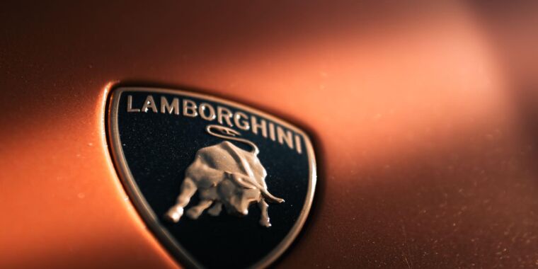 Lamborghini will make hybrid versions of all its cars to cut its CO2