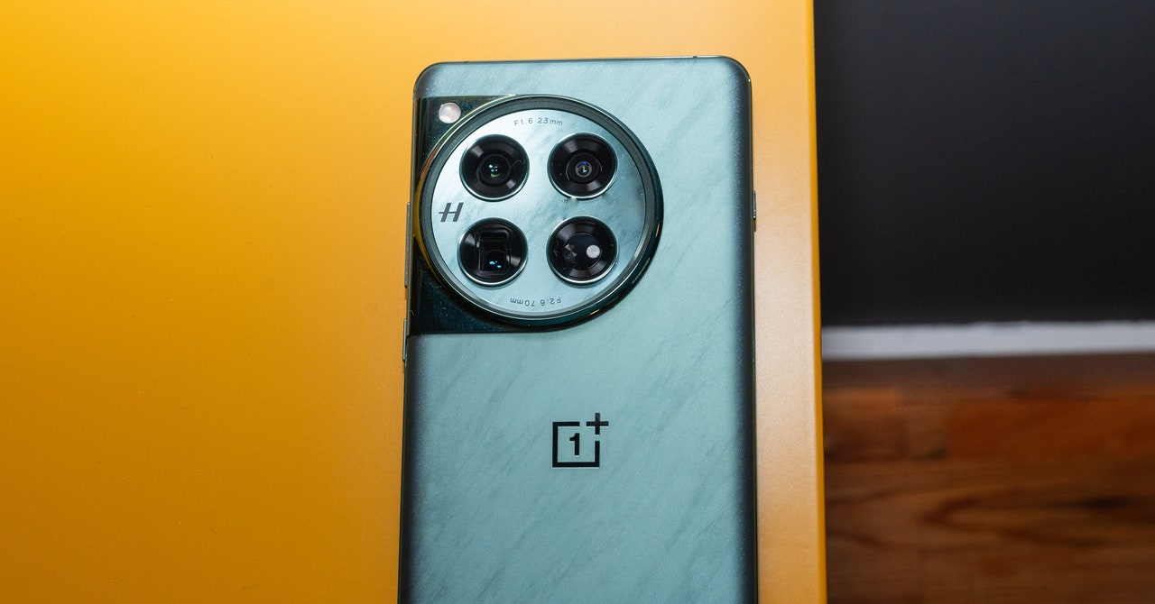 OnePlus 12 Review: Perfectly Polished Hardware
