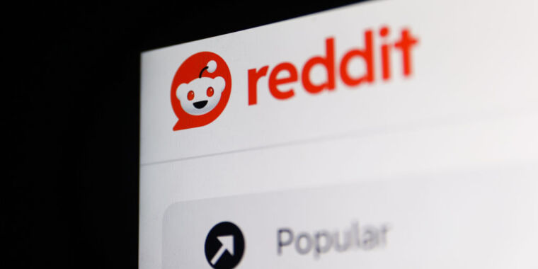 Reddit admits more moderator protests could hurt its business