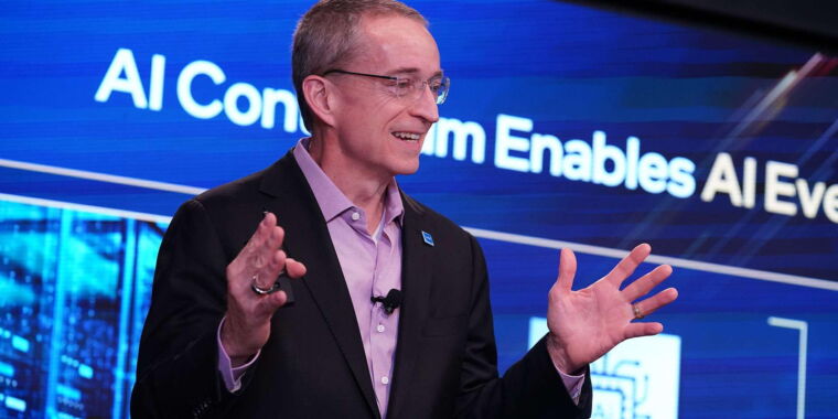 Intel will make chips for Microsoft