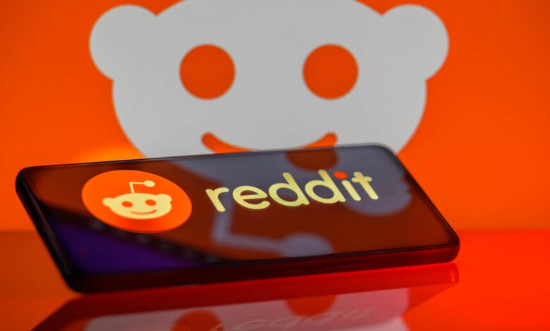 The FTC is probing Reddit’s AI licensing deals