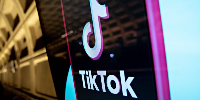 US lawmakers vote 50-0 to force sale of TikTok despite angry calls from users