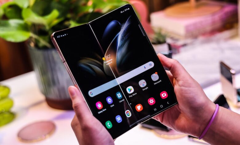 Samsung Galaxy Z Fold 4 Deals: Up to ,200 Off With Verizon, Trade-In Offers