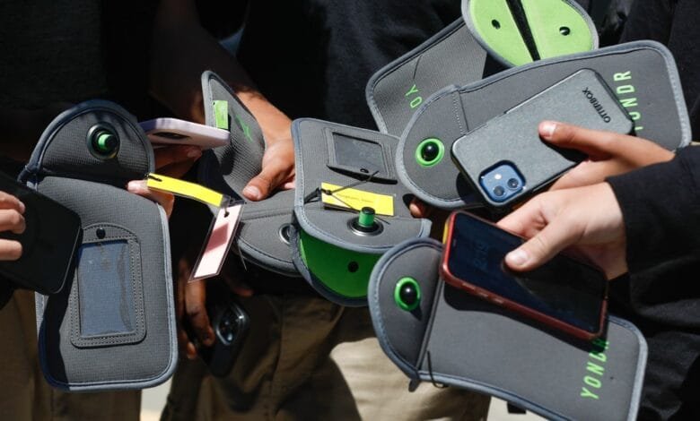 UK Considers New Smartphone Bans for Children UK Considers New Smartphone Bans for Children