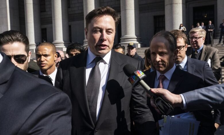 Elon Musk slams SEC as agency threatens charges in Twitter stock probe Elon Musk slams SEC as agency threatens charges in Twitter stock probe