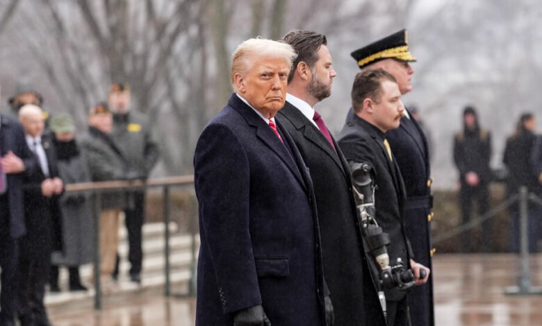 Trump Signs Executive Order in Attempt to Delay TikTok Ban Trump Signs Executive Order in Attempt to Delay TikTok Ban