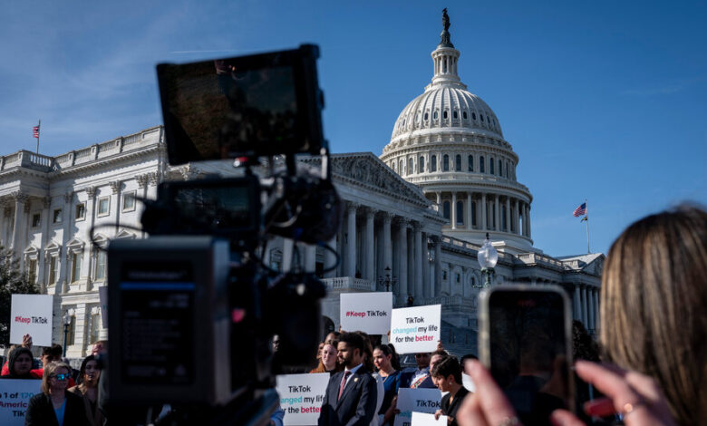 TikTok and Government Clash in Last Round of Supreme Court Briefs TikTok and Government Clash in Last Round of Supreme Court Briefs