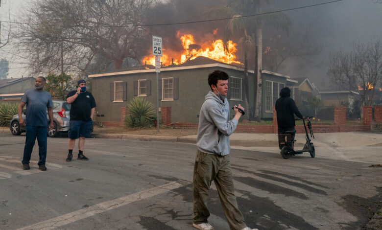 Watch Duty, a Wildfire-Tracking App, Provides a Lifeline in Los Angeles Watch Duty, a Wildfire-Tracking App, Provides a Lifeline in Los Angeles