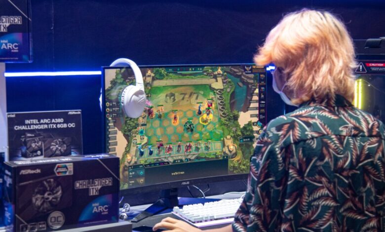 Way more game makers are working on PC titles than ever, survey says Way more game makers are working on PC titles than ever, survey says