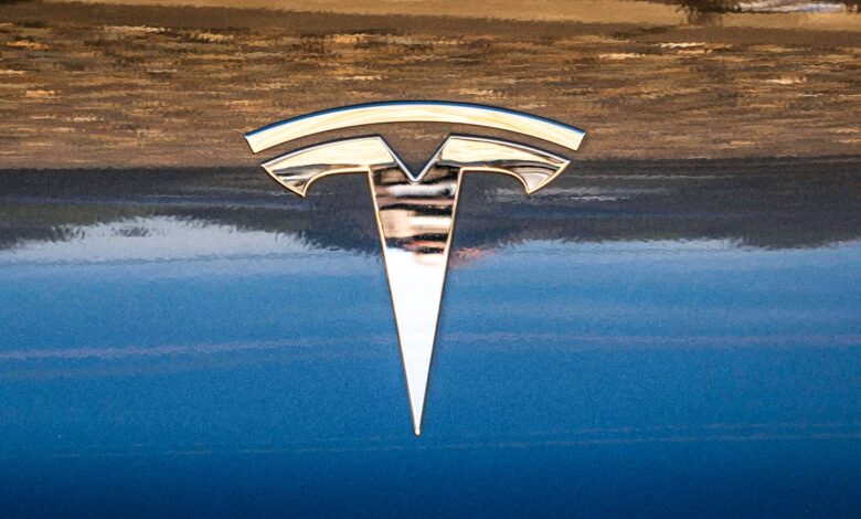 The Electric Vehicle Fight Turns to California The Electric Vehicle Fight Turns to California
