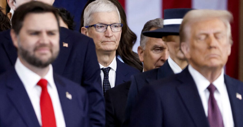 Apple Plans to Invest 0 Billion in U.S. as Trump Tariffs Loom