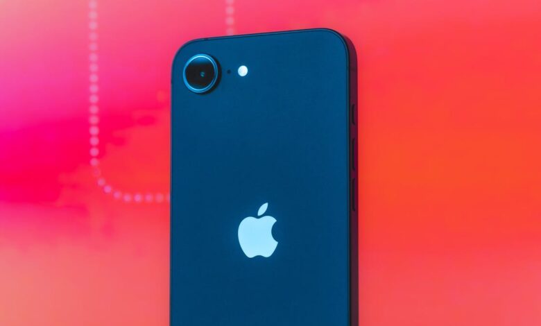 I Tested the 9 iPhone 16E, and It’s Good but Also Kind of Odd I Tested the 9 iPhone 16E, and It’s Good but Also Kind of Odd