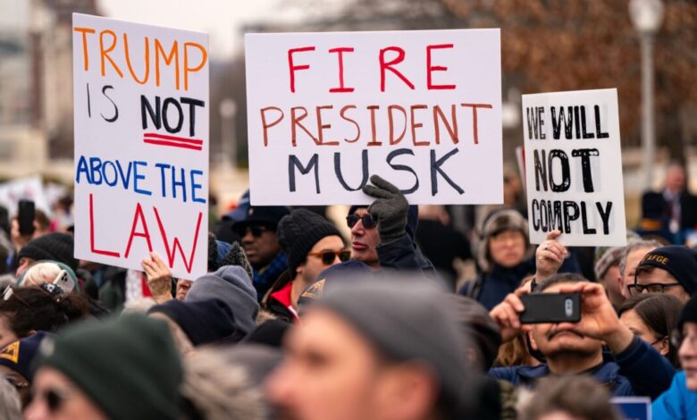 “Largest data breach in US history”: Three more lawsuits try to stop DOGE “Largest data breach in US history”: Three more lawsuits try to stop DOGE