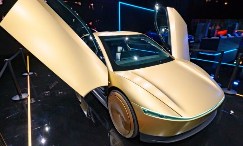Tesla Got a Permit to Operate a Taxi Service in California—but There’s a Catch Tesla Got a Permit to Operate a Taxi Service in California—but There’s a Catch