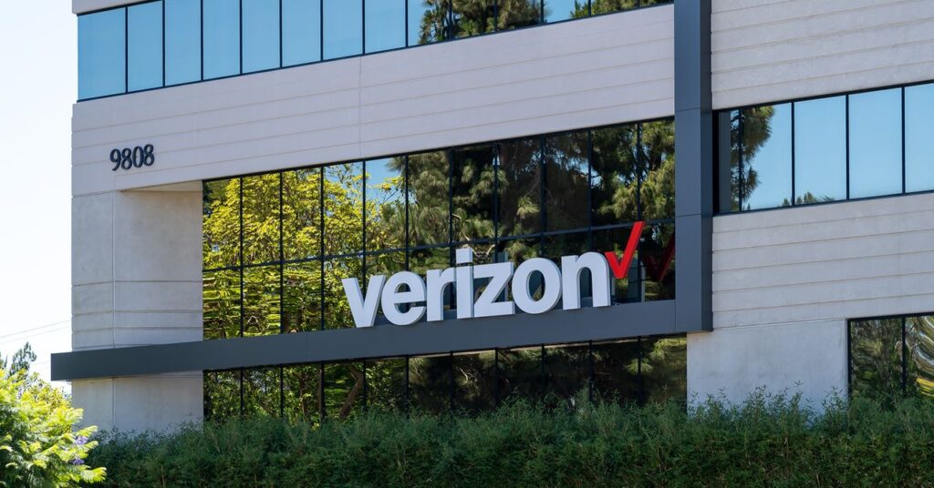 Verizon Satellite Messaging, a Retro Console, and Velotric’s Ebike—Here’s Your Gear News of the Week