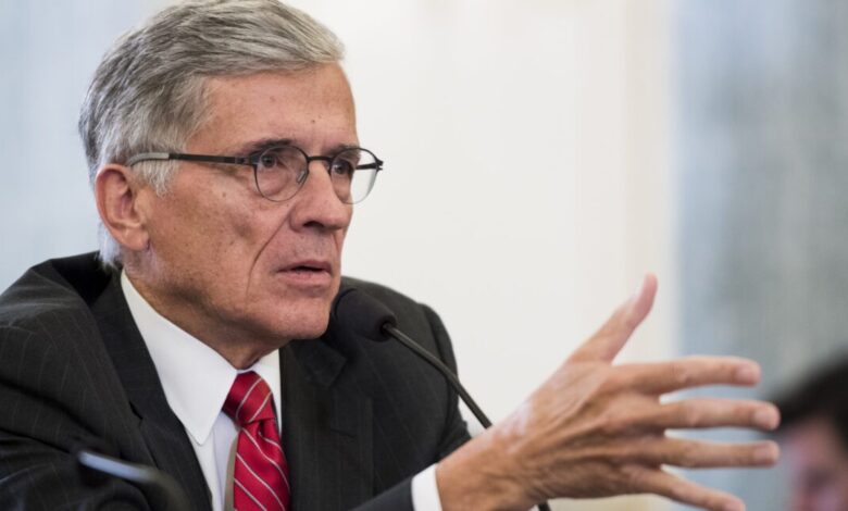 Ex-FCC chairs from both parties say CBS news distortion investigation is bogus Ex-FCC chairs from both parties say CBS news distortion investigation is bogus