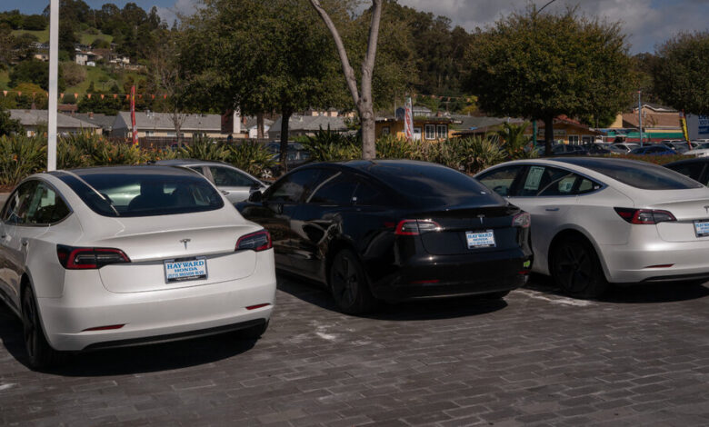Used Tesla Market Heats Up as Owners Sell to Protest Elon Musk Used Tesla Market Heats Up as Owners Sell to Protest Elon Musk