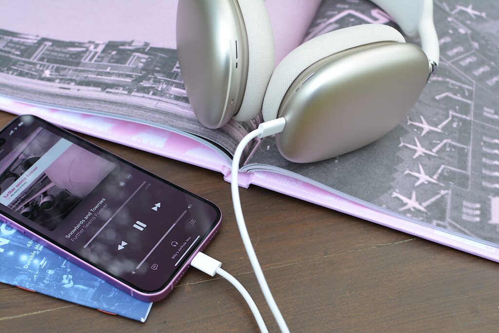 How to use lossless audio on the AirPods Max