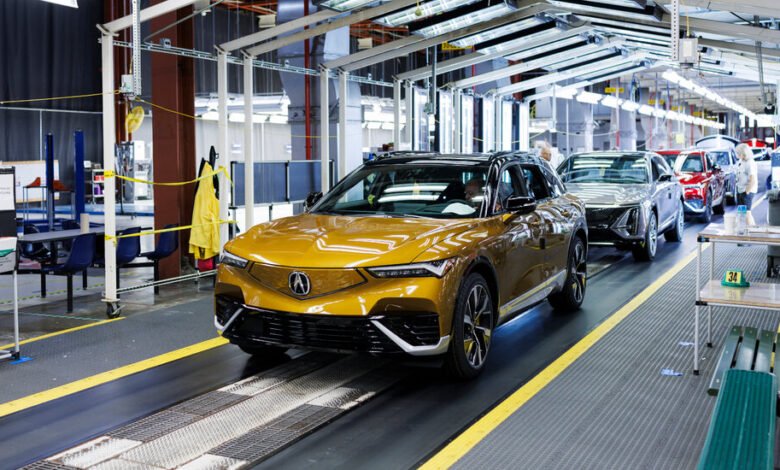 G.M. Withdraws Profit Forecast as Trump Tariffs Take a Toll G.M. Withdraws Profit Forecast as Trump Tariffs Take a Toll
