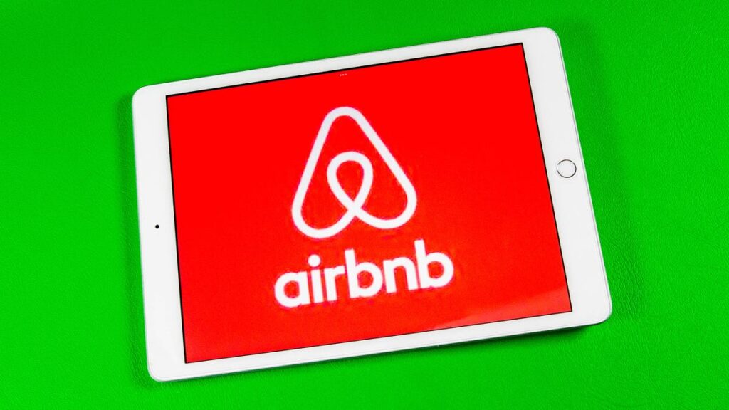 Airbnb Will Now Display Full Prices for Rentals — Even the Sneaky Fees