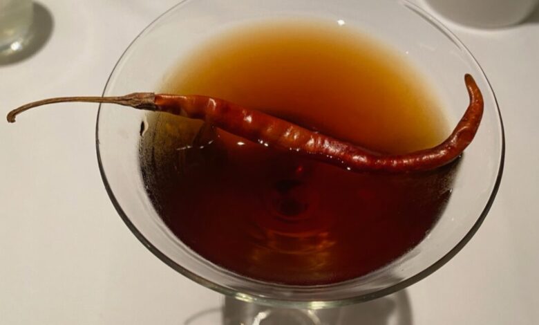 A guide to the “platonic ideal” of a Negroni and other handy tips A guide to the “platonic ideal” of a Negroni and other handy tips