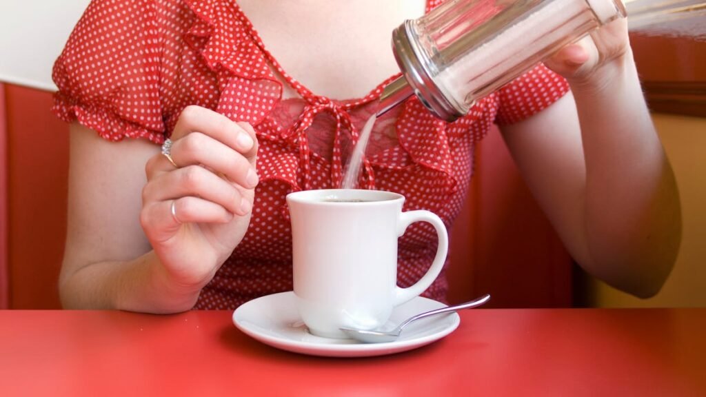 6 Natural Sweeteners to Use Instead of the Processed Stuff
