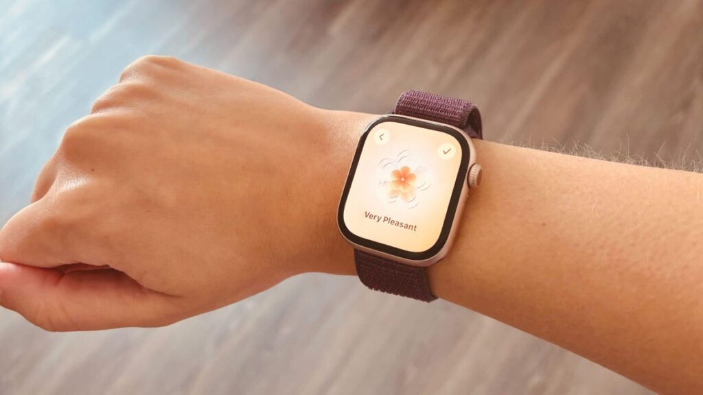 A Doctor at Apple Reveals 9 Hidden Apple Watch Features