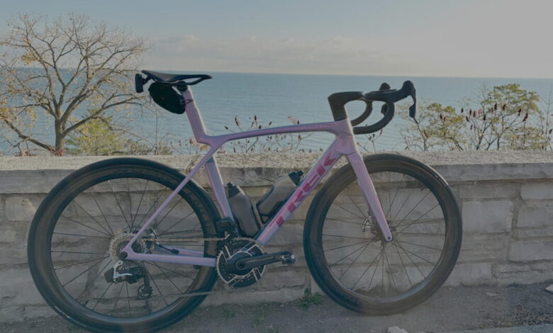 The Trek Madone SLR 9 AXS Gen 8 tears up the roads and conquers climbs The Trek Madone SLR 9 AXS Gen 8 tears up the roads and conquers climbs