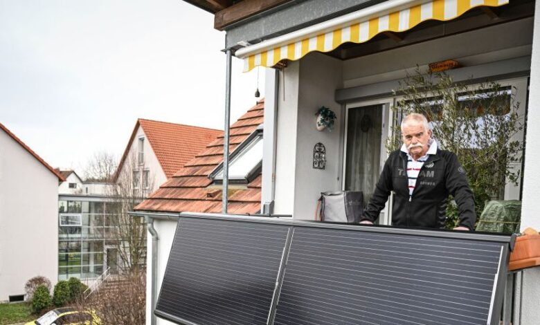 Why Balcony Solar Panels Haven’t Taken Off in the US Why Balcony Solar Panels Haven’t Taken Off in the US