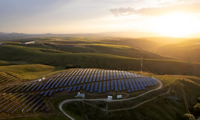 US solar keeps surging, generating more power than hydro in 2025 US solar keeps surging, generating more power than hydro in 2025