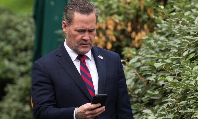 Signal clone used by Trump official stops operations after report it was hacked Signal clone used by Trump official stops operations after report it was hacked