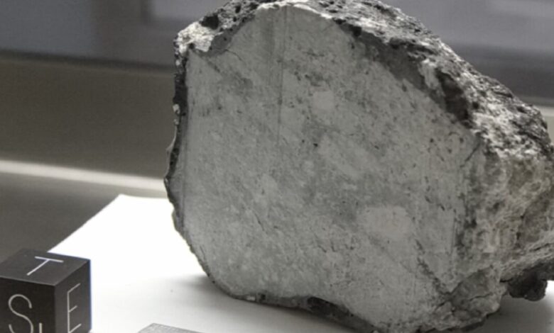 Have we finally solved mystery of magnetic moon rocks? Have we finally solved mystery of magnetic moon rocks?