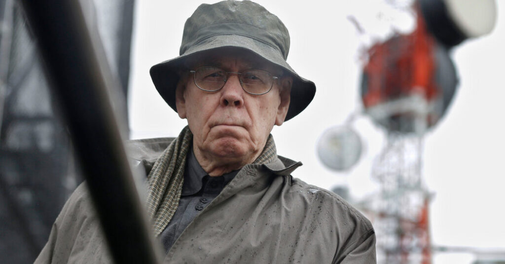 John L. Young, 89, Dies; Pioneered Posting Classified Documents Online