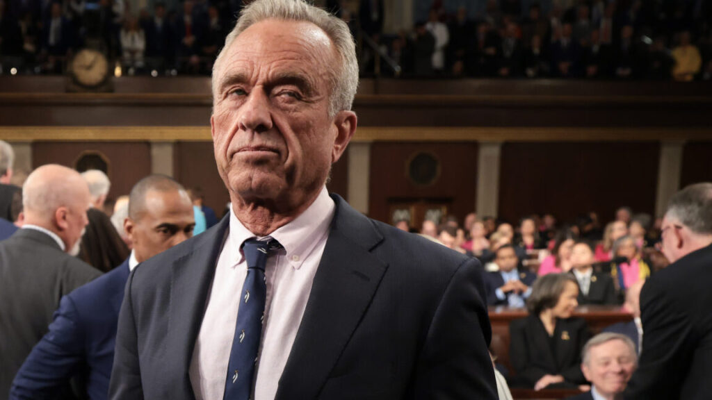 RFK Jr. announces 8 appointees to CDC vaccine panel—they’re not good