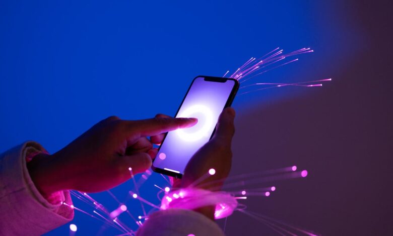Facing Billions in DMA Fines, Apple Lets EU iPhone Users Install Apps Outside the App Store Facing Billions in DMA Fines, Apple Lets EU iPhone Users Install Apps Outside the App Store