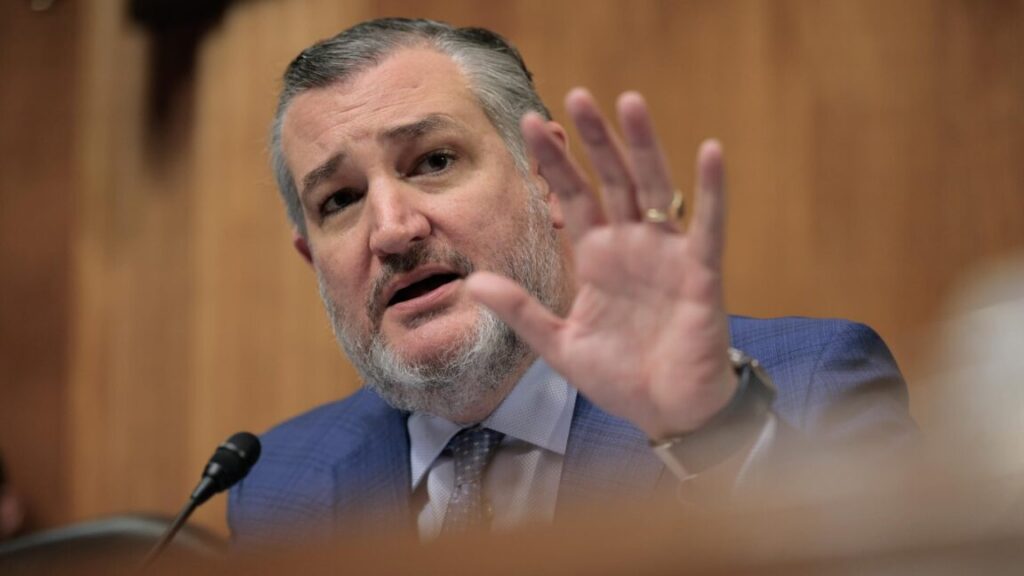 Ted Cruz bill: States that regulate AI will be cut out of B broadband fund