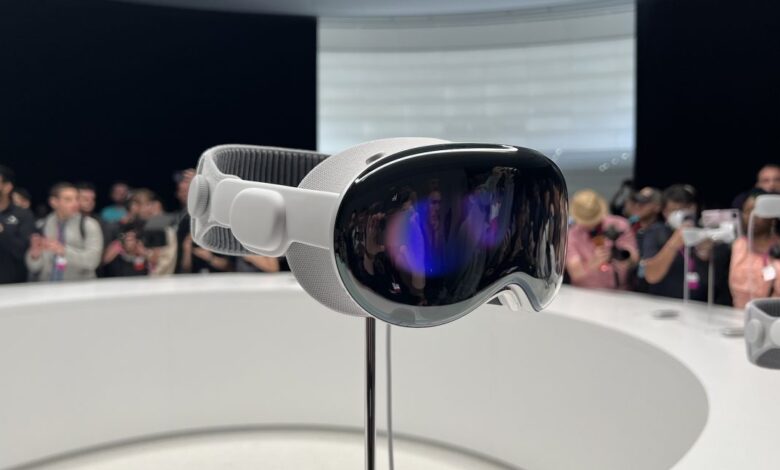 Report: Apple M4, more comfortable strap will headline first major Vision Pro update Report: Apple M4, more comfortable strap will headline first major Vision Pro update